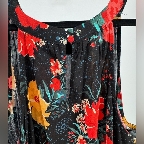 Torrid Black Floral Textured Stretch Rayon Goddess Tank - Picture 11 of 14
